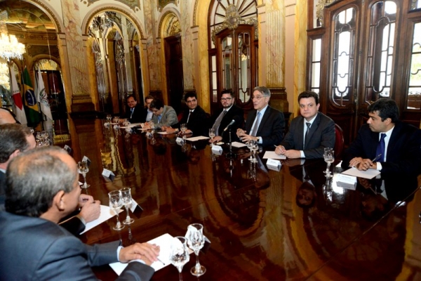 Prefeito participa de reunião com o Governador Fernando Pimentel