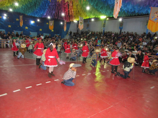 Festa Junina da Escola Municipal José Maria da Fonseca acontece no próximo sábado, 15