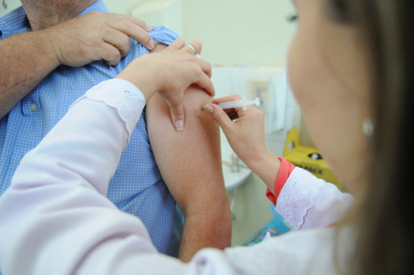 Secretaria Municipal de Saúde iniciou a 20ª Campanha Nacional de Vacinação contra a Gripe