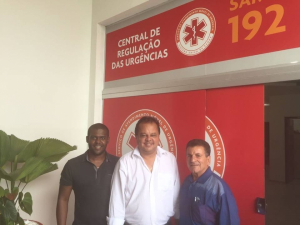 Da esquerda para direita, o Secretário de Saúde Luís Augusto, o Prefeito Marco Aurélio e o Vice-prefeito Lalado.