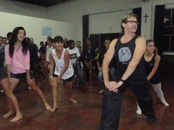 Prefeitura promove aulas de dança gratuitas