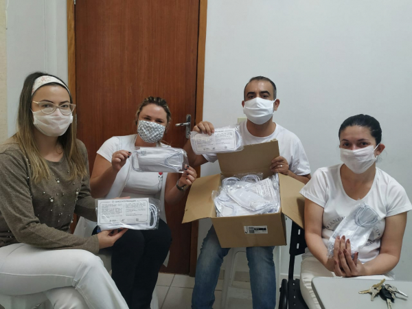 Município recebe doação de máscaras da AMIG