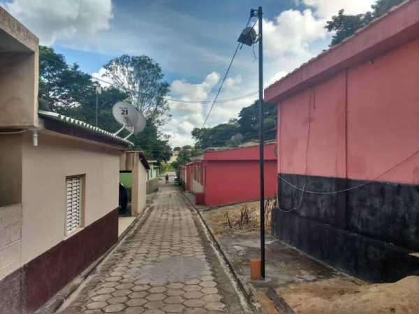 Prefeitura realiza melhorias no sistema de iluminação da Rua Maria José de Souza Camargo