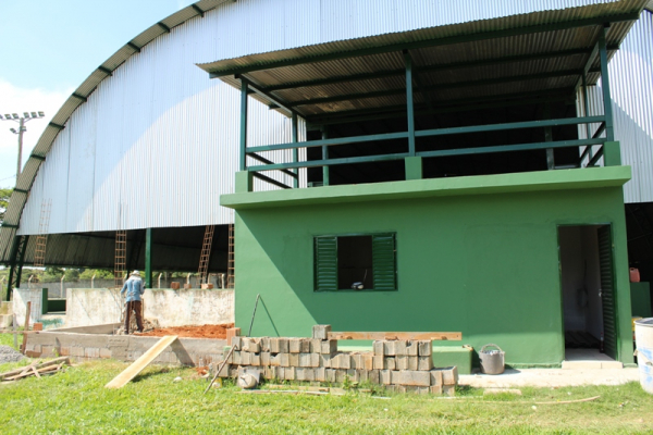 Prefeitura realiza obra de ampliação na Quadra Poliesportiva da Vila Costina