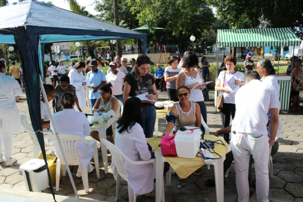 Prefeitura de Pains realizou o evento Saúde na Praça