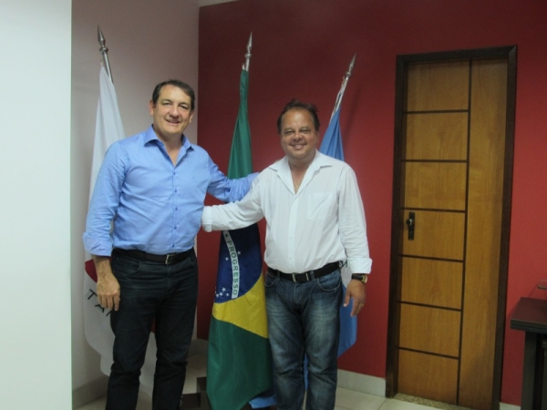 Prefeito recebe a visita do Deputado Federal Renato Andrade