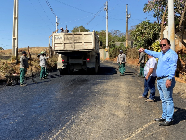Obra de pavimentação de trecho da Rua Pedro Lopes de Melo no Bairro Araújos é finalizada